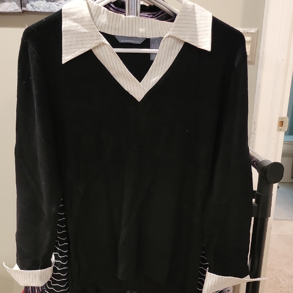 Hillard & Hanson Black and White V-Neck Sweater Timeless Knit Design